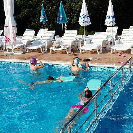 Hotel Afrodita Dimitrovgrad Bg Extérieur photo