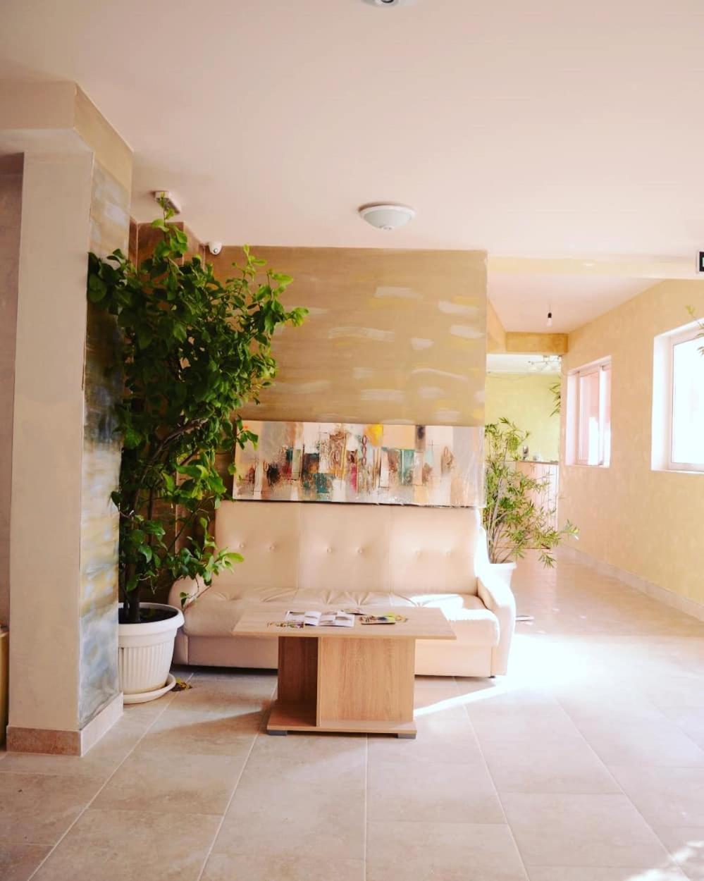 Hotel Afrodita Dimitrovgrad Bg Extérieur photo