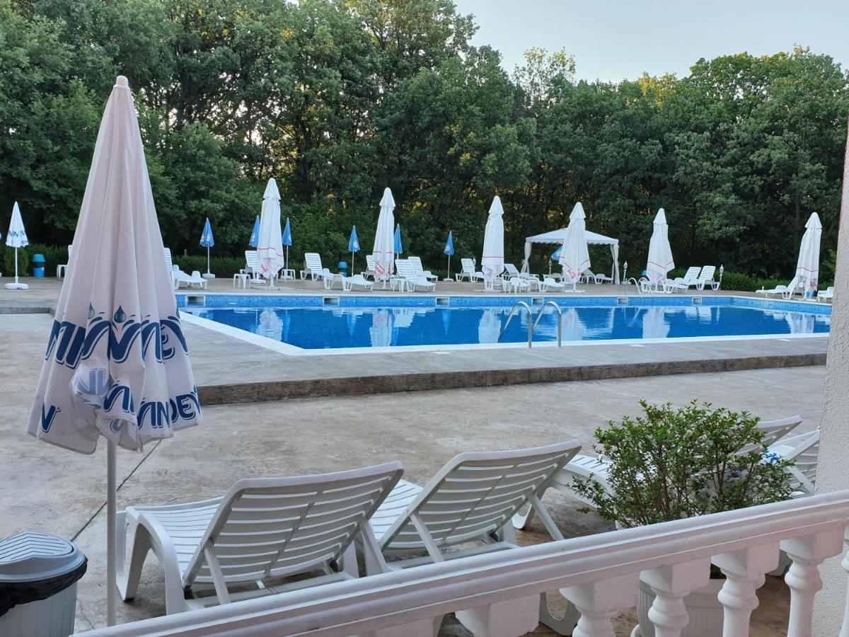 Hotel Afrodita Dimitrovgrad Bg Extérieur photo